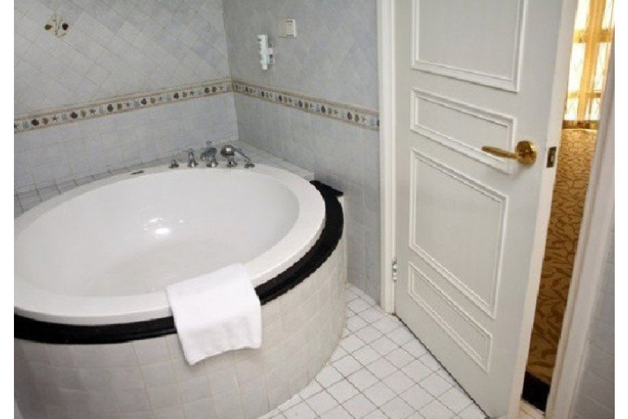 Нанкин: Nanjing Suning Universal Hotel