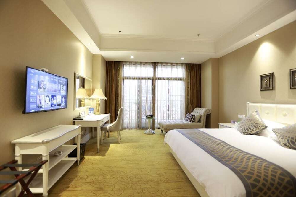 Нанкин: Nanjing Suning Universal Hotel