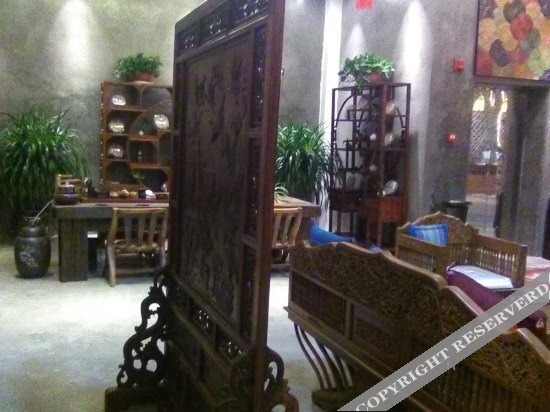 Цюйцзин: Bairan Theme Hotel