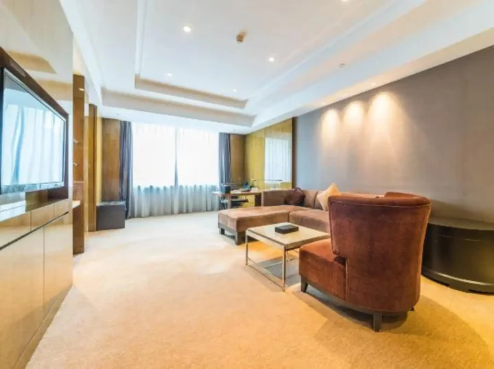 Яньчэн: Jiulong International Hotel