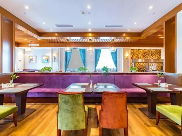 Яньчэн: Jiulong International Hotel