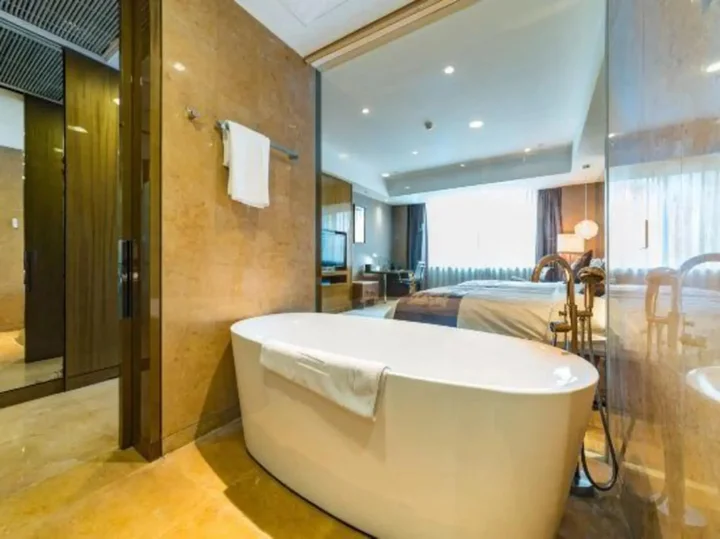 Яньчэн: Jiulong International Hotel