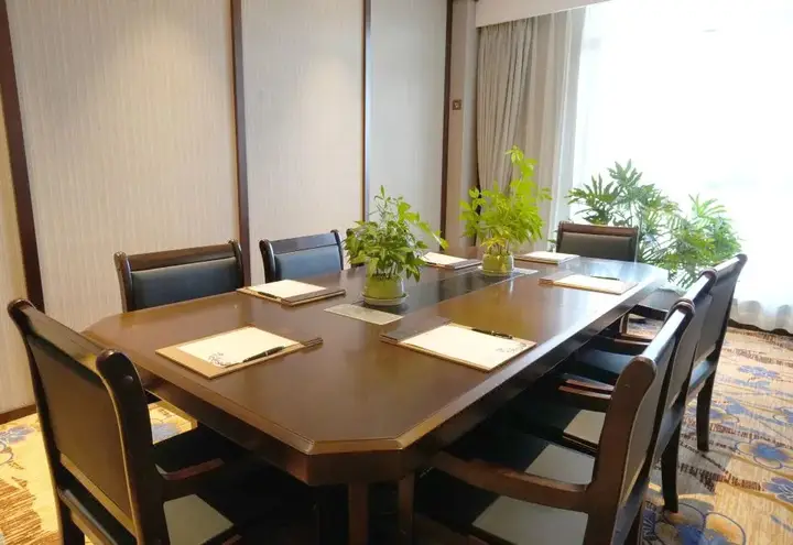 Holiday Inn Wuyuan Huazhong — фото 1