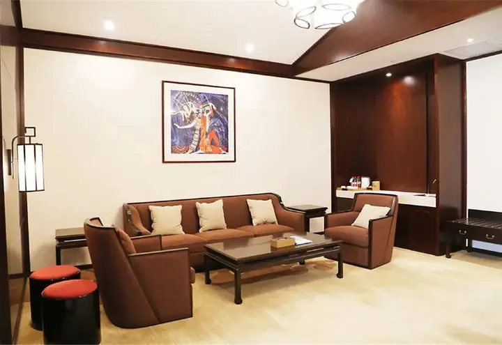 Баодин: Holiday Inn Wuyuan Huazhong