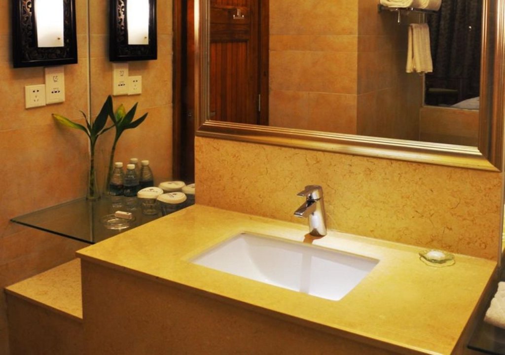 Шаогуань: Shaoguan Palace International Resorts