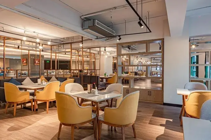 Чунцин: Rezen Kingtown Hotel (Chongqing Liangping)