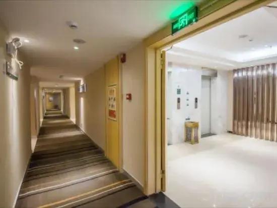 Ичан: City Comfort Inn Hotel (Yichang China Three Gorges University Shuiyuecheng Shopping Mall)
