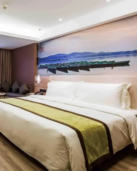 Шэньчжэнь: Shenzhen Nanshan Coastal City Atour