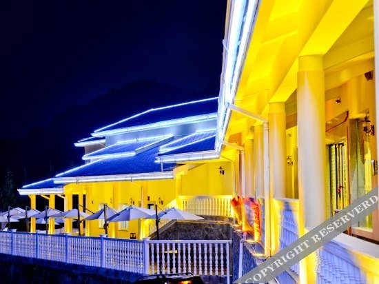 carousel image 4