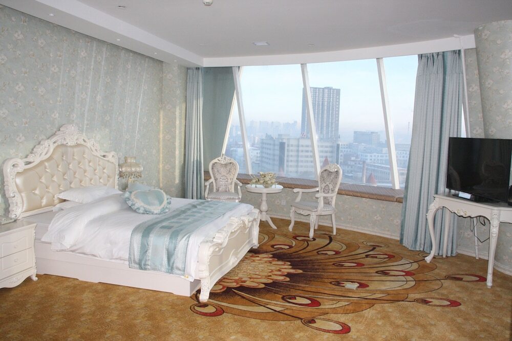 Дацин: Fuhai Jinzhou Business Hotel