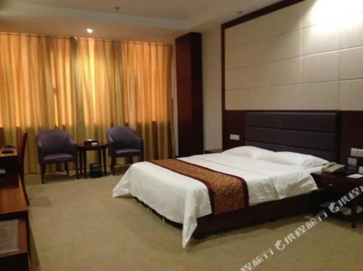 Джин-Чжоу: Zhong Yuan International Hotel