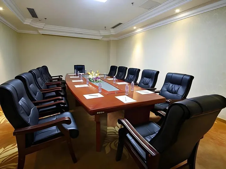 Гуйлинь: Vienna Hotel Guilin Wanfu Square Branch