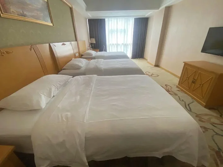 Гуйлинь: Vienna Hotel Guilin Wanfu Square Branch