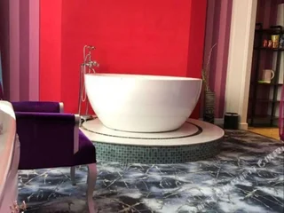 Цюйцзин: Royal Garden Holiday Theme Hotel