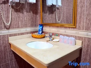 Хойчжоу: Xianglong Business Hotel