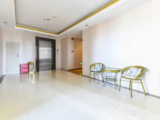 Хойчжоу: Xianglong Business Hotel