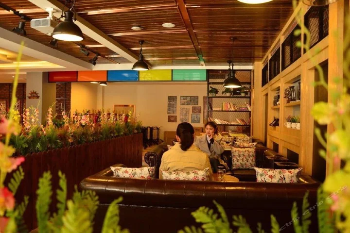 Цзюцзян: James Joyce Coffetel Lushan Guling Street