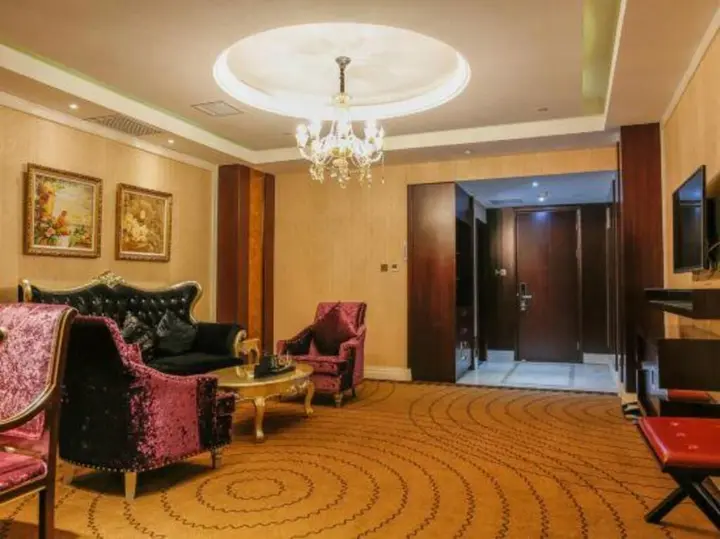 Линьфэнь: Venice Water World Hot Spring Theme Hotel
