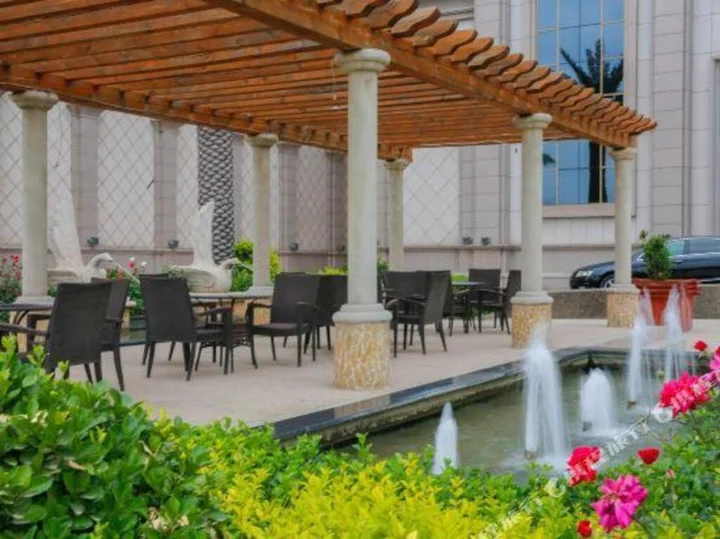 Линьфэнь: Venice Water World Hot Spring Theme Hotel