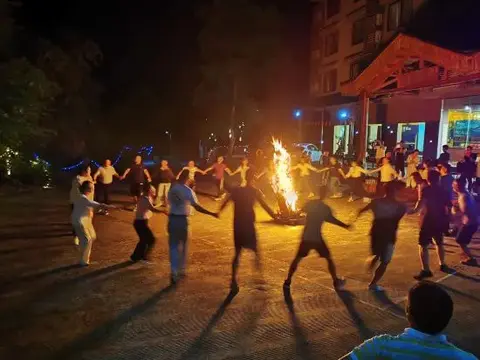 Гуйлинь: Fengzegu Resort