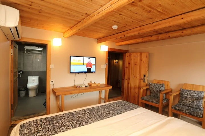 Чжаосин: JOMO Inn Liping Branch