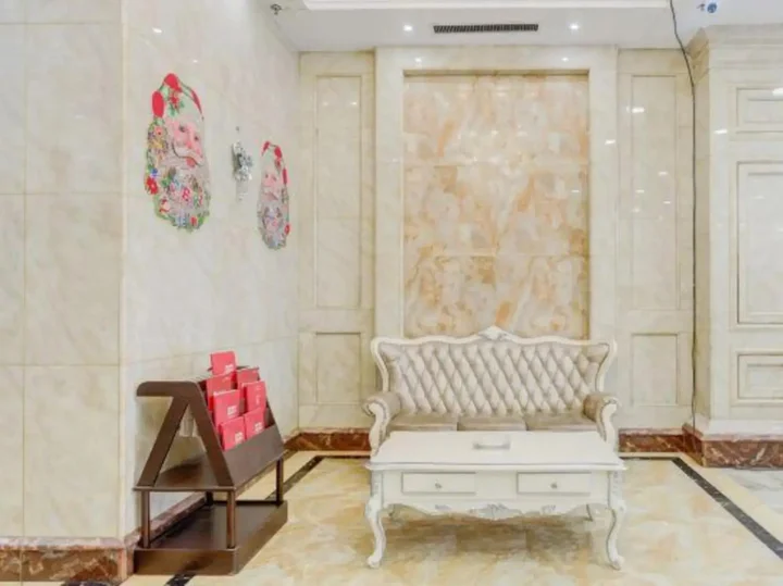 Линьи: Lanling Longzhimeng Hotel