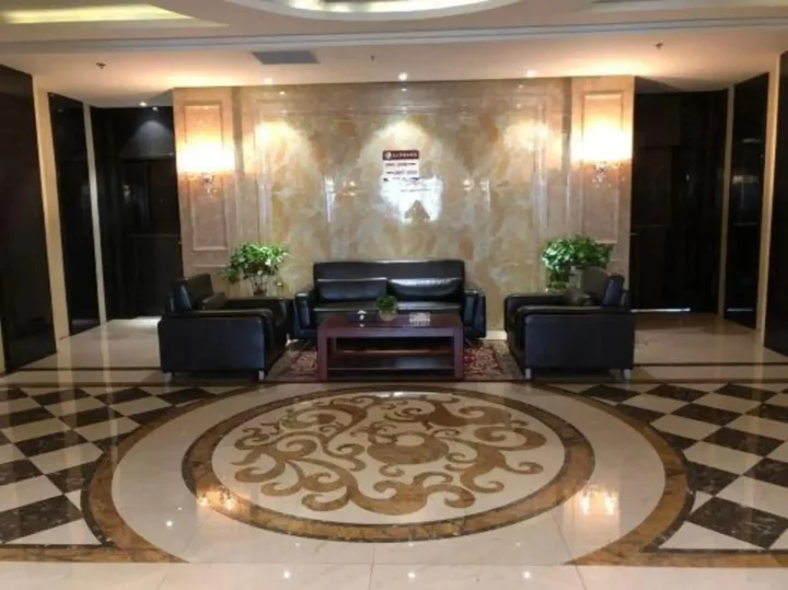 Линьи: Lanling Longzhimeng Hotel