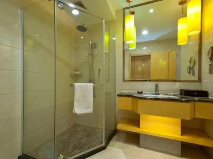 Линьи: Lanling Longzhimeng Hotel