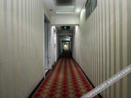 Ухань: Yaozhong Hostel