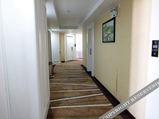 Дунъян: Yong Li Hotel