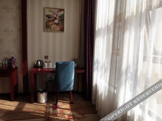 Дунъян: Yong Li Hotel