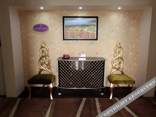 Дунъян: Yong Li Hotel