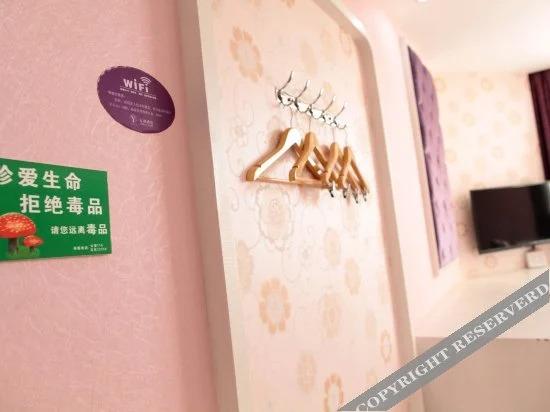 Дунъян: Yong Li Hotel