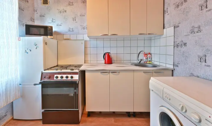 Москва: Druzhba Apartment