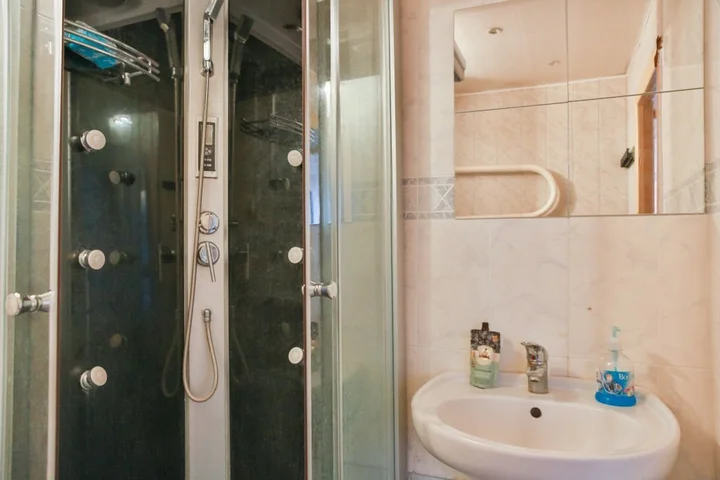 Москва: Druzhba Apartment