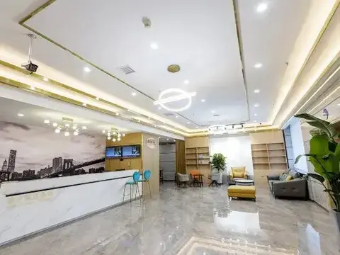 Шихези: Super 8 Hotel Shihezi Century Plaza