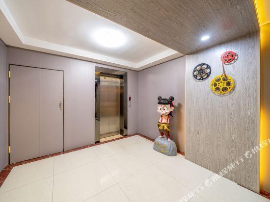 Наньнин: zheng dujd Hostel