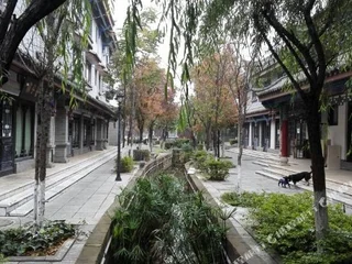 Chuxiong: Yinghuawu Inn
