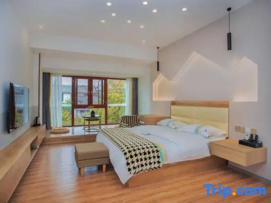 Chuxiong: Yinghuawu Inn