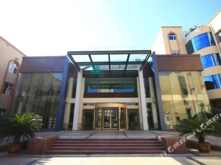Жичжао: Rizhao Sunshine Huafu Hotel