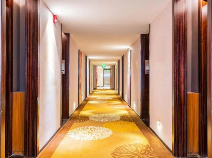 Чжуншань: Petrus Hotel