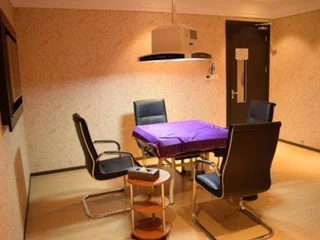 Чжуншань: Petrus Hotel