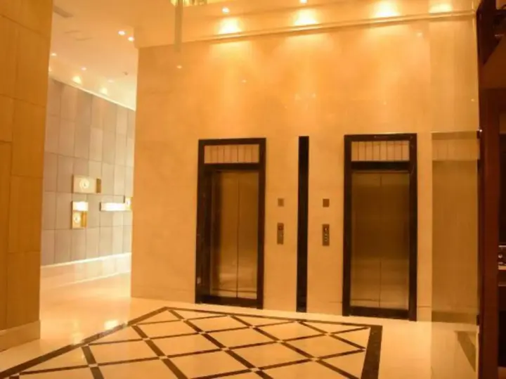 Чжуншань: Petrus Hotel
