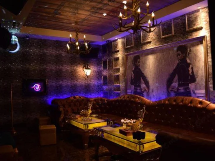 Чжуншань: Petrus Hotel