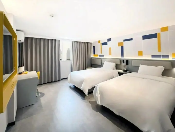 Ухань: 7 Days Inn (Wuhan Youyi Road Light Rail Station)