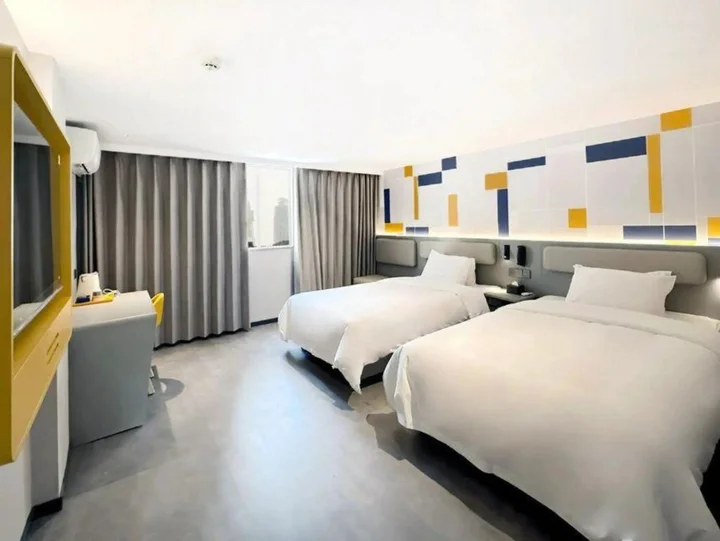 Ухань: 7 Days Inn (Wuhan Youyi Road Light Rail Station)