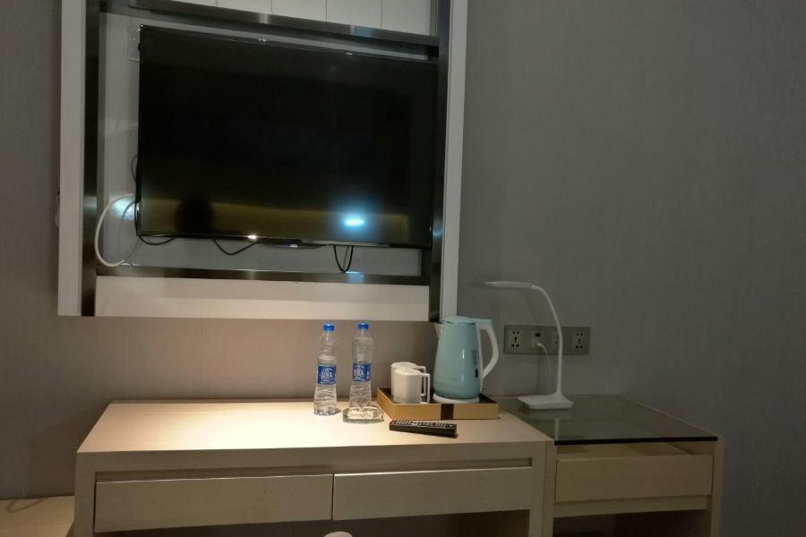 Ухань: Lavande Hotel (Wuhan Optical Valley Chuxiong Avenue)