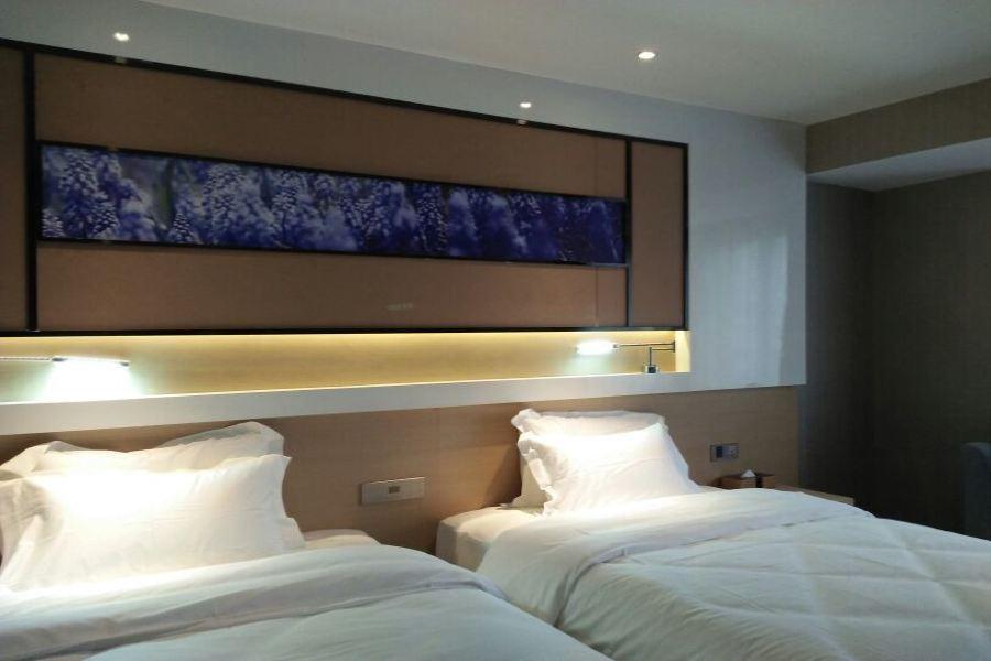 Ухань: Lavande Hotel (Wuhan Optical Valley Chuxiong Avenue)