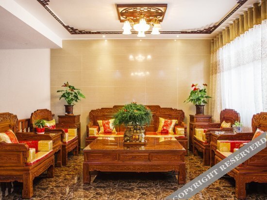Цзясинь: Xitang Xiaocheng Chunse Hostel