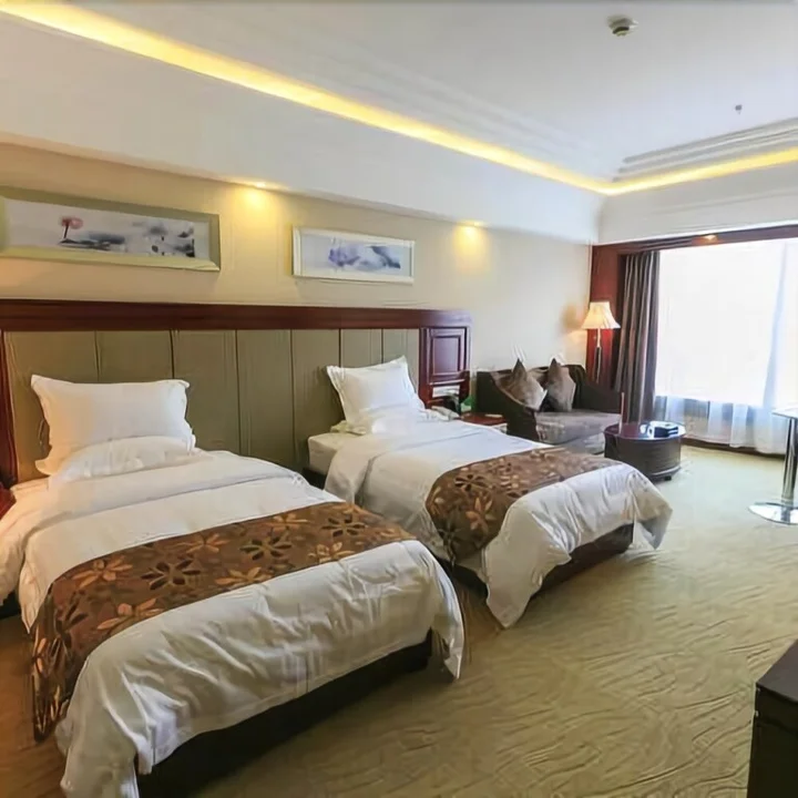 Хуанган: Yusheng Hotel